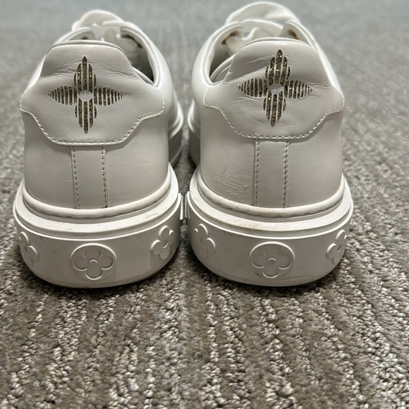 COPY - Louis Vuitton timeout sneakers - Picture 3 of 3